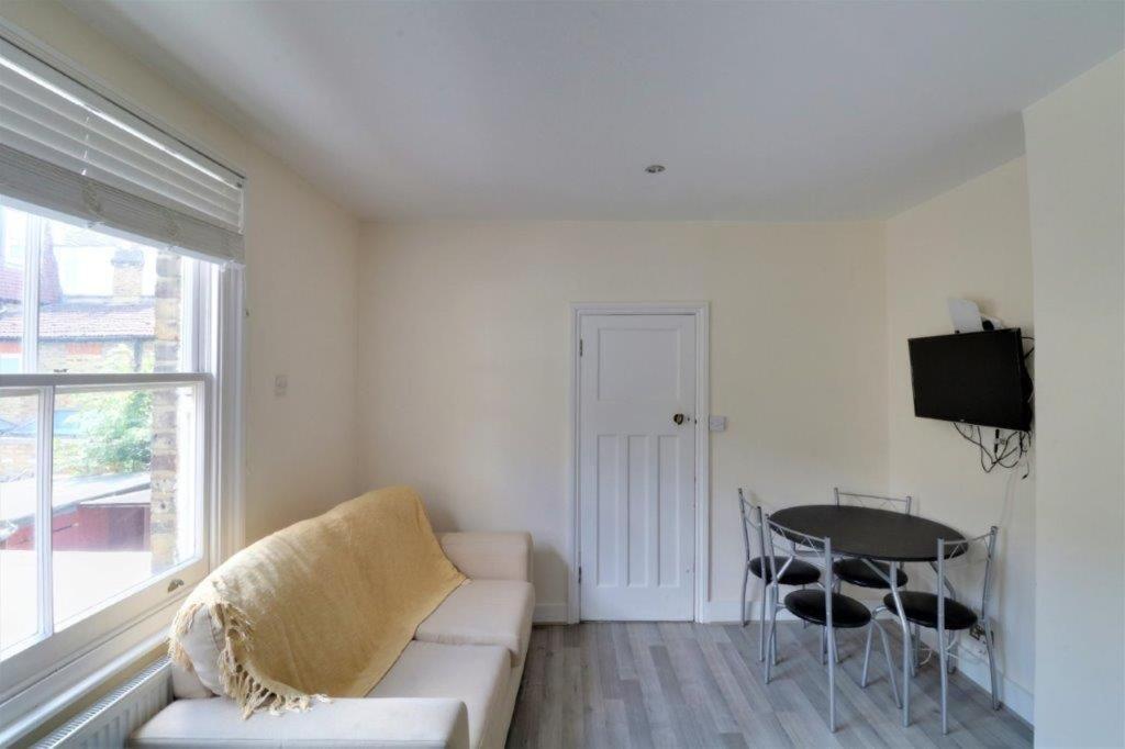 Replingham Road Apartment 런던 외부 사진